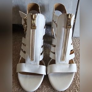 Report Signature Shoes, Size 7.5